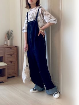 「アイテム（バングル/リストバンド、ホワイト系）」を使った、𝚍𝚊𝚛𝚊.さん（レディース・163cm）の春コーディネート
