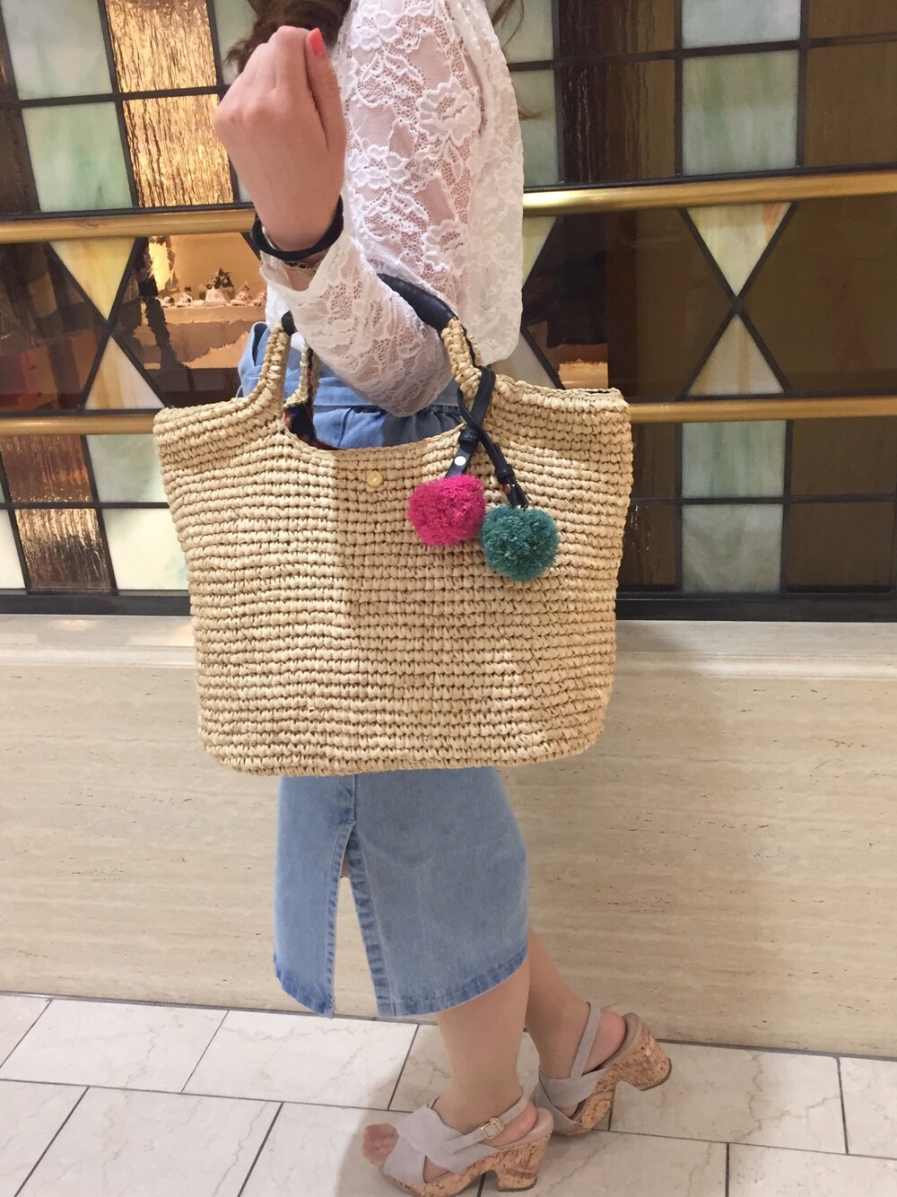 「STG、サマンサタバサ、Samantha Thavasa、レース、デニム、GU、COCO DEAL、かごバッグ、サンダル」｜「Samantha Thavasaのアイテム（バッグ、ベージュ系）」を使った、yukaさん（レディース・158cm）の春コーディネートの1枚目の写真