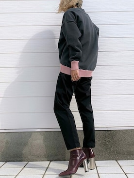 「CELINE（セリーヌ）のアイテム（ブーツ）」を使った、Q♥Officialさん（レディース・155cm）の秋コーディネート