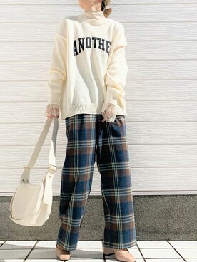 「ラウンドバッグ」｜「アイテム（パンツ）」を使った、Q♥Officialさん（レディース・155cm）の秋コーディネート