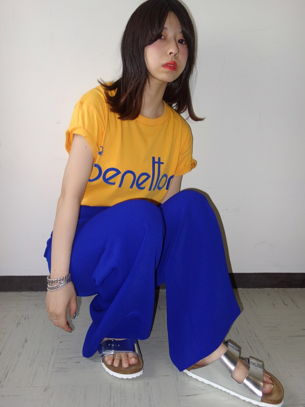 「Adam et Rope'、BENETTON (UNITED COLORS OF BENETTON)(BENETTON (UNITED COLORS OF BENETTON))、アダムエロペ、ベネトン、summer、Tシャツ、シンプルコーデ、カジュアル、サンダル、birkenstock」｜「UNITED COLORS OF BENETTON.のアイテム（Tシャツ/カットソー、イエロー系）」を使った、HARUKAさん（レディース・150cm）の夏コーディネートの1枚目の写真