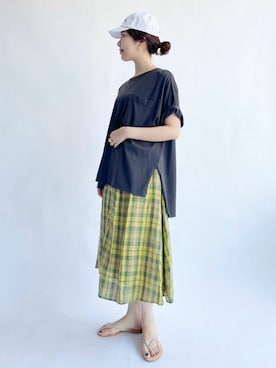 「アイテム（サンダル、ゴールド系）」を使った、sakurakoさん（レディース・165cm）の春コーディネート