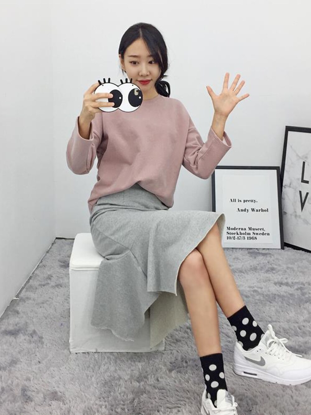 その他のTシャツ/カットソーを着用したレディースの春コーディネートの1枚目の写真