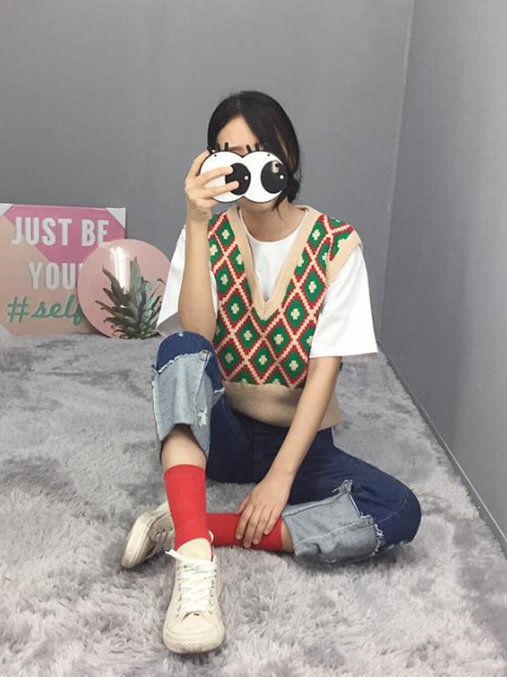 その他のソックス/靴下を着用したレディースの春コーディネートの1枚目の写真