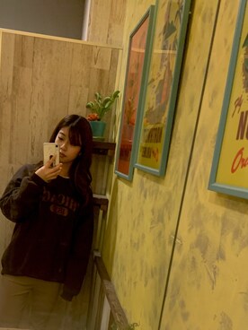「usedのアイテム（スウェット、ブラウン系）」を使った、ひなこさん（レディース）の冬コーディネート