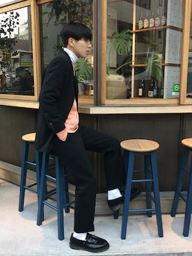 「カフェ巡り」｜「アイテム（セットアップ）」を使った、ゆやさん（メンズ・172cm）の春コーディネート