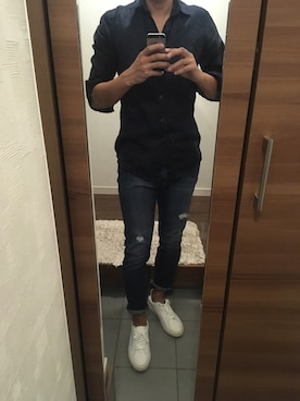 「UNIQLO（ユニクロ）のMEN プレミアムリネンシャツ（長袖）（シャツ/ブラウス、ホワイト系）」を使った、Koki さん（メンズ・180cm）の秋コーディネート