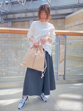 新居　オデット エ オディール スタッフさんのコーディネート