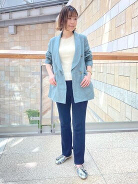 「アイテム（ローファー、グリーン系）」を使った、新居　オデット エ オディール スタッフさん（レディース・158cm）の春コーディネート