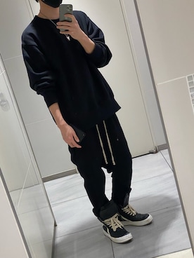 「RICK OWENS」｜「アイテム（スウェット）」を使った、Maro.さん（メンズ・175cm）の春コーディネート
