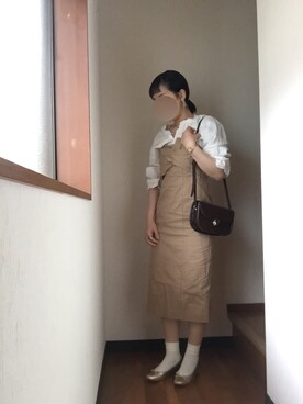 「スカラップ」｜「アイテム（アナログ腕時計）」を使った、anさん（レディース・161cm）の春コーディネート
