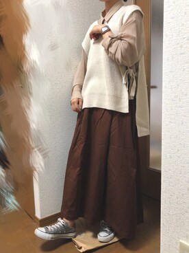「GU（ジーユー）のアイテム（ベスト、ベージュ系）」を使った、shino🦋さん（レディース・160cm）の秋コーディネート