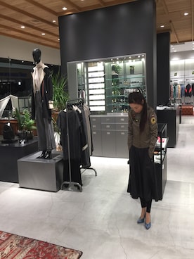 「アイテム（ライダースジャケット、ゴールド系）」を使った、O.K.Yさん（レディース・158cm）の冬コーディネート