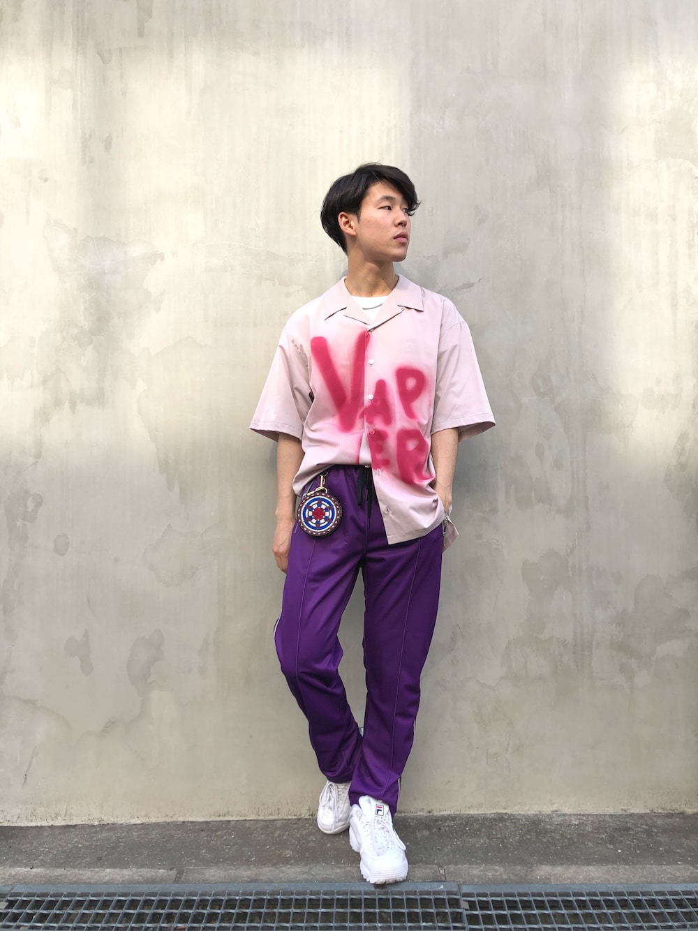 「LHP、LHP大阪、soe、blackmeans、AZStokyo、street、夏コーデ、開襟シャツ、春コーデ、ootd」｜「soeのアイテム（シャツ/ブラウス、ピンク系）」を使った、RIKIKYAさん（メンズ・168cm）の春コーディネートの1枚目の写真
