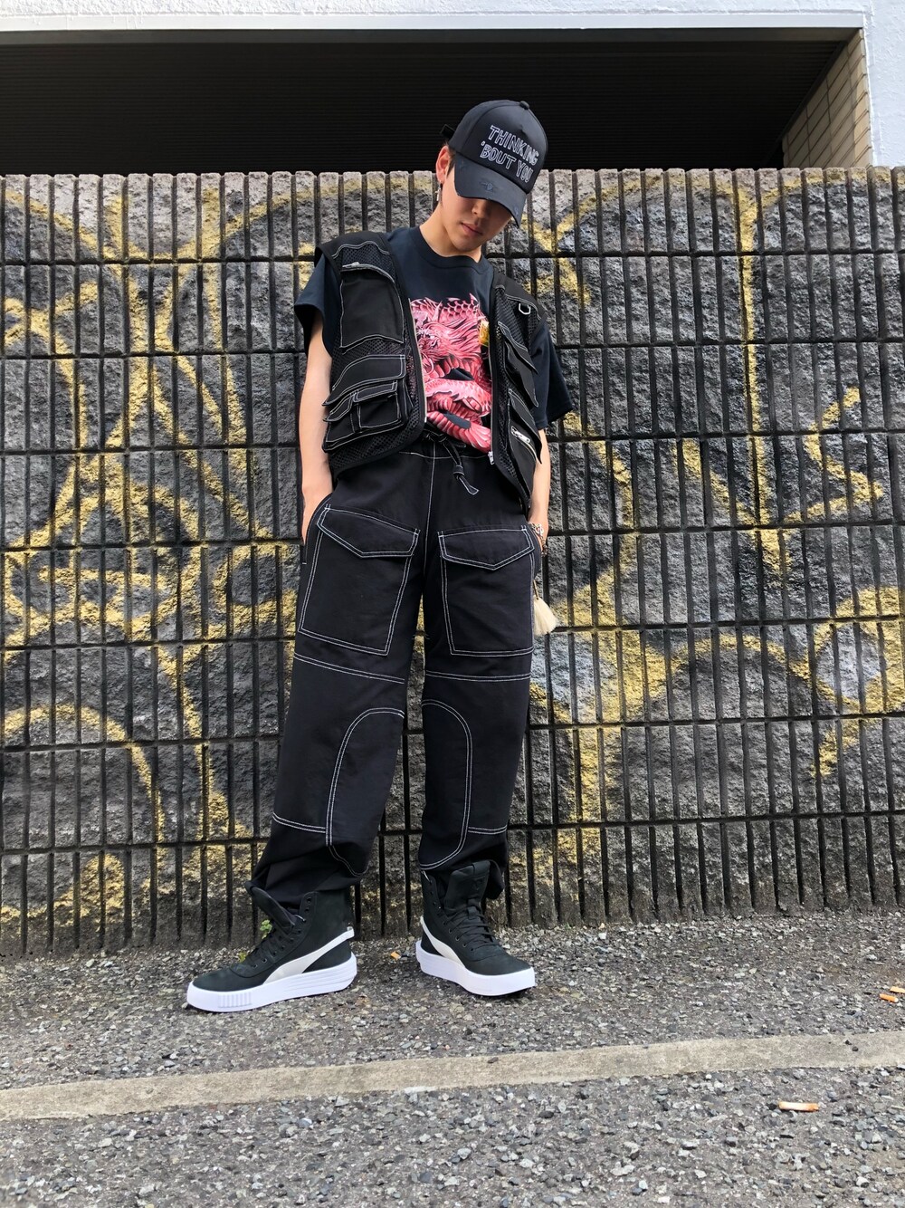 「LHP、LHP大阪、AZS、ミリタリー、ベスト、FULLBK、オールブラック、ブラック、プーマ、street」｜「FULL-BKのアイテム（Tシャツ/カットソー、ブラック系）」を使った、RIKIKYAさん（メンズ・168cm）の夏コーディネートの1枚目の写真