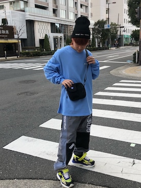 「WHITELAND（ホワイトランド）のアイテム（ボディバッグ/ウエストポーチ）」を使った、RIKIKYAさん（メンズ・168cm）の冬コーディネート