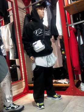 「WHITELAND（ホワイトランド）のアイテム（ボディバッグ/ウエストポーチ）」を使った、RIKIKYAさん（メンズ・168cm）の冬コーディネート