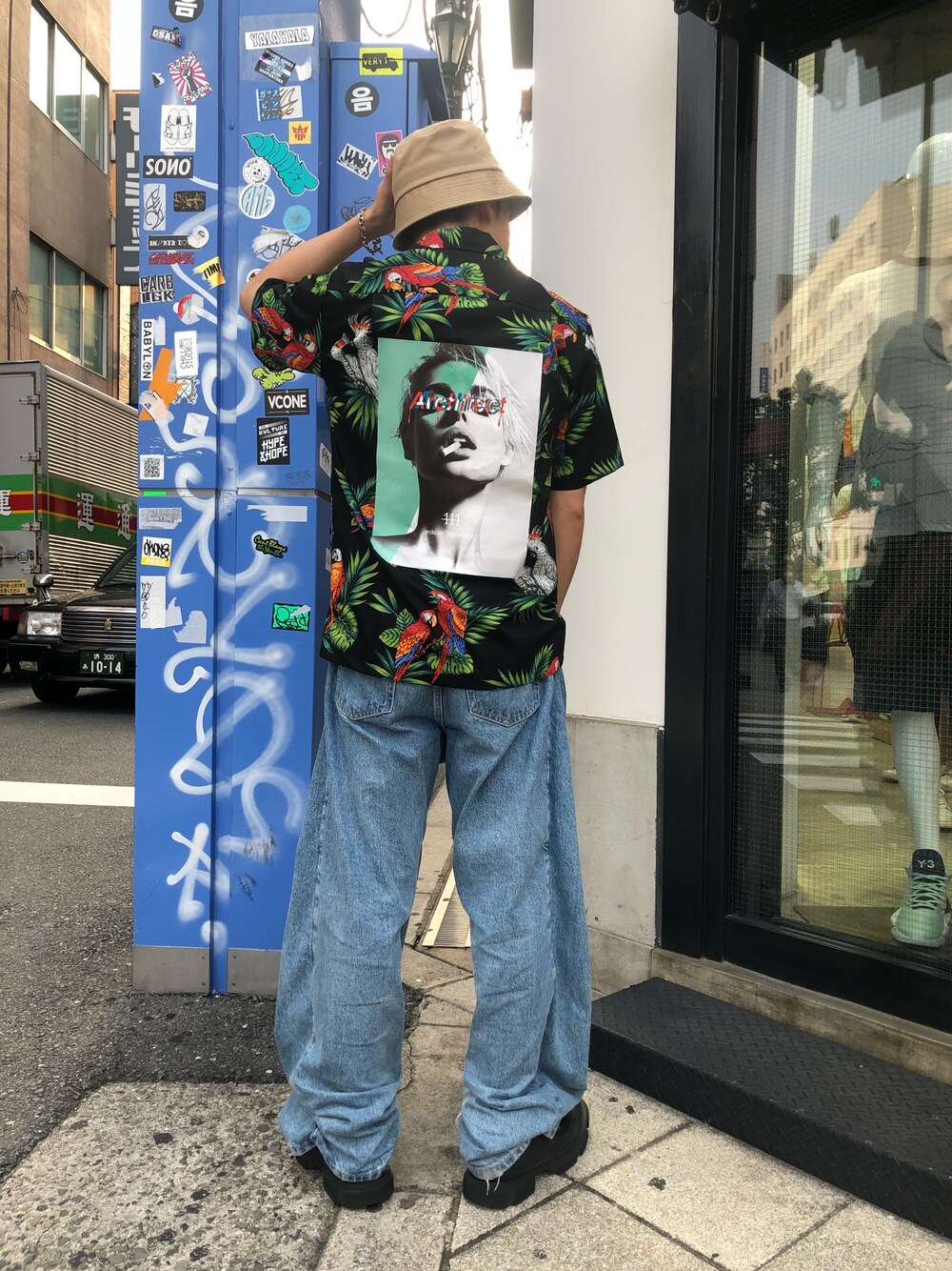 「シャツ、夏、柄シャツ、LHP、ootd、春夏コーデ、LHP大阪、オープンカラーシャツ」｜「L.H.PのA4A/エーフォーエー/フォトアロハシャツ（シャツ/ブラウス、ブラック系）」を使った、RIKIKYAさん（メンズ・168cm）の夏コーディネートの1枚目の写真