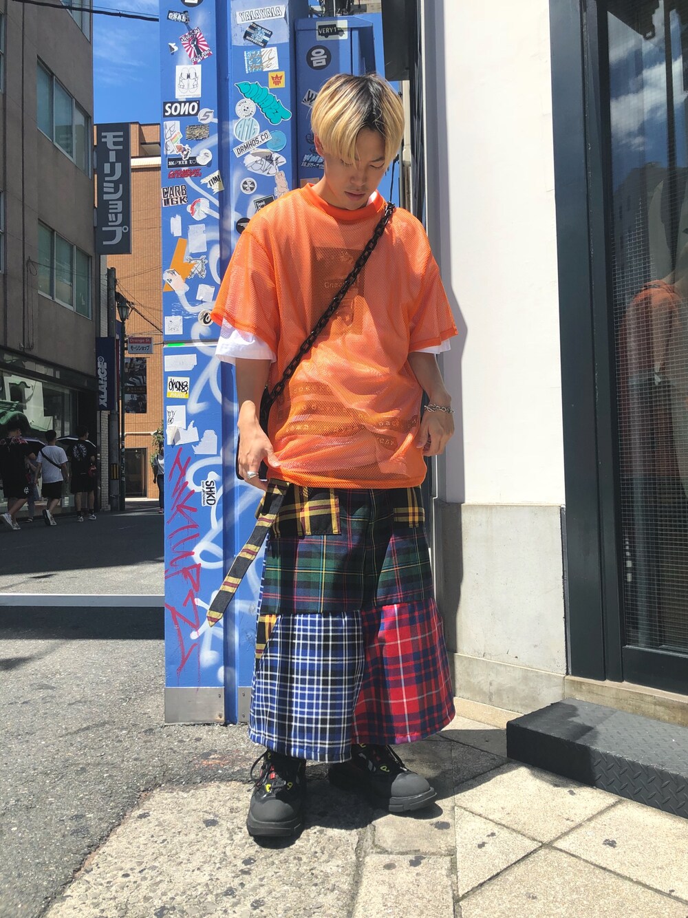 「Tシャツ、LHP、レイヤードスタイル、ootd、夏コーデ、メッシュ、ビッグT、LHP大阪、おしゃれさんと繋がりたい」｜「Ctr1のCtr1/コントロール/メッシュTEE（Tシャツ/カットソー、オレンジ系）」を使った、RIKIKYAさん（メンズ・168cm）の夏コーディネートの1枚目の写真