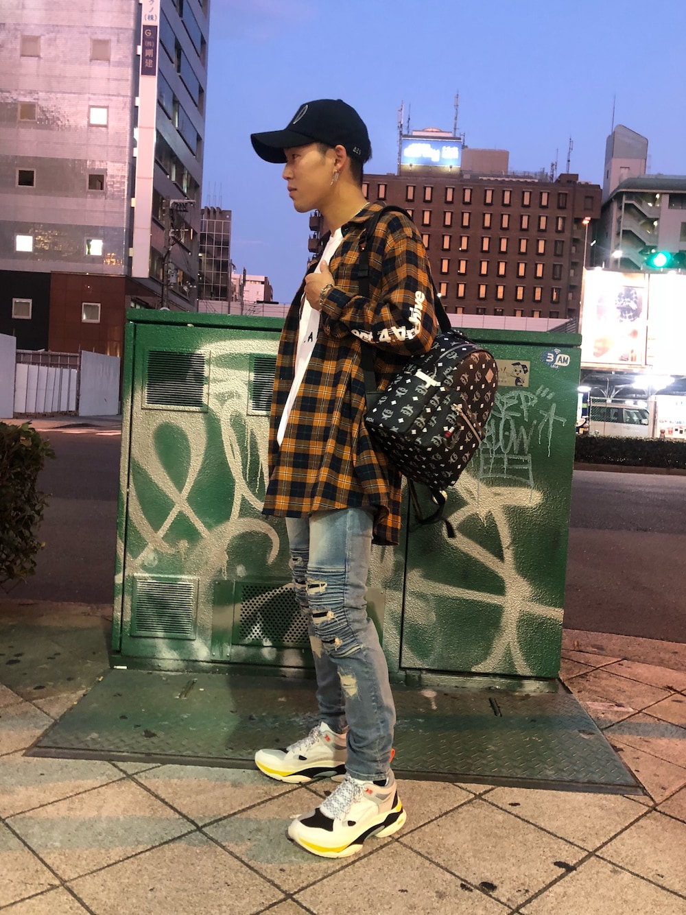 「デニム、LHP、MCM、ダンケシェーン、シャツスタイル、秋、LHP大阪、LHPOSAKA」｜「L.H.PのA4A/エーフォーエー/SUPPER SHIRTS（シャツ/ブラウス、オレンジ系）」を使った、RIKIKYAさん（メンズ・168cm）の秋コーディネートの1枚目の写真