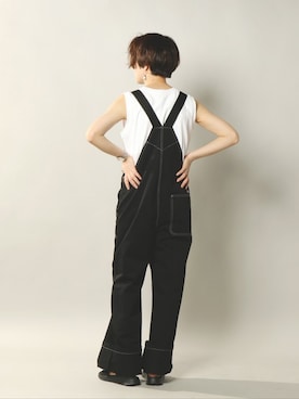 「Dickies（ディッキーズ）のアイテム（サロペット/オーバーオール）」を使った、おかださん（レディース・164cm）の春コーディネート