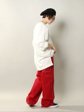 「red」｜「アイテム（ハンチング/ベレー帽）」を使った、おかださん（レディース・164cm）の春コーディネート