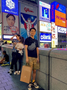 「THE NERDYS（ザ ナーディーズ）のアイテム」を使った、Edii Tangさん（メンズ・181cm）の秋コーディネート