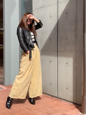 「イエローコーデ」｜「アイテム（ライダースジャケット）」を使った、ayakaさん（レディース・160cm）の秋コーディネート