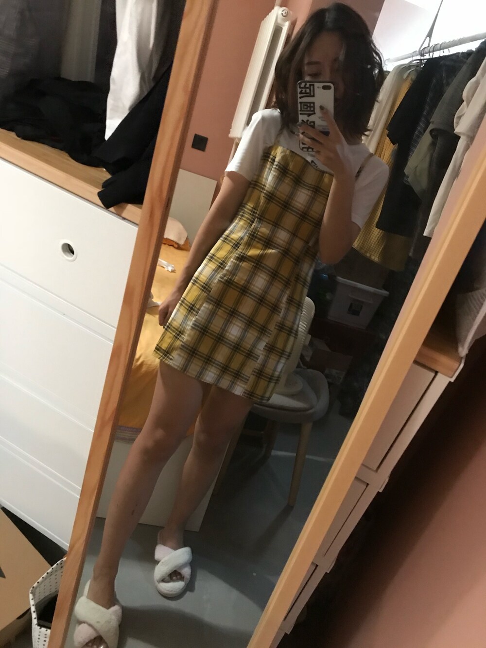 「FOREVER 21のアイテム（スカート、イエロー系）」を使った、崔小只さん（レディース・162cm）の夏コーディネートの1枚目の写真