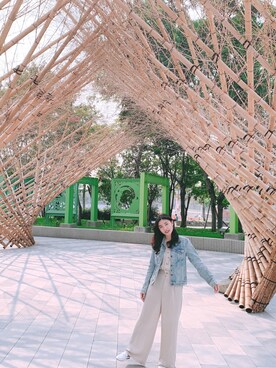 「アイテム（つなぎ/オールインワン、ベージュ系）」を使った、張庭瑋さん（レディース・160cm）の春コーディネート
