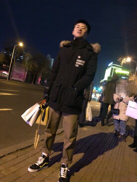 「アイテム（チノパンツ、オレンジ系）」を使った、珍茜iさん（メンズ・175cm）の冬コーディネート