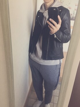 「シンプルおしゃれが好き」｜「アイテム（スリッポン）」を使った、A/Tさん（メンズ・173cm）の秋コーディネート