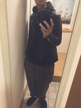 「STUDIOUS（ステュディオス）のアイテム（パーカー）」を使った、A/Tさん（メンズ・173cm）の冬コーディネート