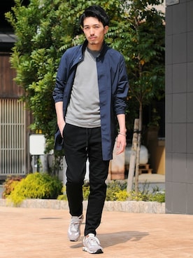 「TATRAS（タトラス）のアイテム（パンツ）」を使った、AKIHIROさん（メンズ・175cm）の春コーディネート