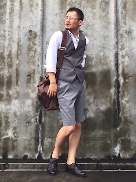 スーツベストを使った 短パン のメンズ人気ファッションコーディネート Wear
