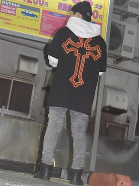 「MISBHV（ミスビヘイブ）のアイテム（パーカー）」を使った、リョウスケ さん（メンズ・170cm）の秋コーディネート