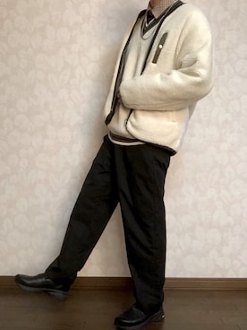 「PUBLIC TOKYO（パブリックトウキョウ）のアイテム（スリッポン）」を使った、Naokiさん（メンズ・177cm）の冬コーディネート