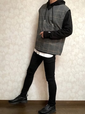 「PUBLIC TOKYO（パブリックトウキョウ）のアイテム（スリッポン）」を使った、Naokiさん（メンズ・177cm）の春コーディネート
