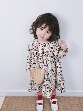 「5（ファイブ）のアイテム（ワンピース/ドレス）」を使った、小书子4さん（キッズ・90cm）の冬コーディネート