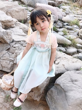 「5（ファイブ）のアイテム（スカート）」を使った、小书子4さん（キッズ・100cm）の夏コーディネート