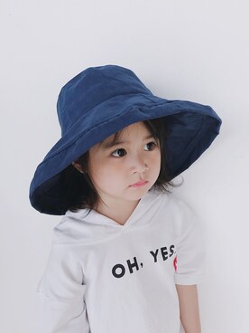 「5（ファイブ）のアイテム（帽子）」を使った、小书子4さん（キッズ・92cm）の夏コーディネート