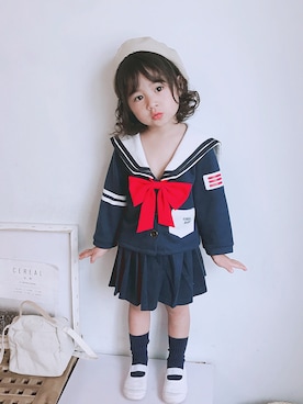 「5（ファイブ）のアイテム（スカート）」を使った、小书子4さん（キッズ・100cm）の夏コーディネート