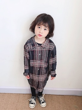 「5（ファイブ）のアイテム（スカート）」を使った、小书子4さん（キッズ・100cm）の春コーディネート