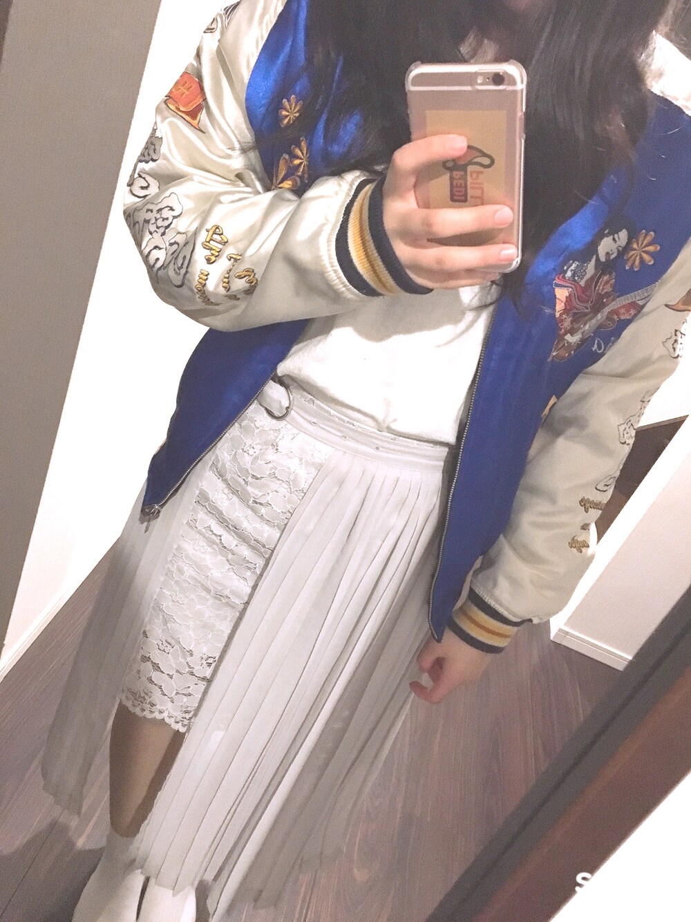 「春コーデ」｜「Right-onのアイテム（ニット/セーター、ホワイト系）」を使った、ymzk_akn_039さん（レディース・159cm）の春コーディネートの1枚目の写真