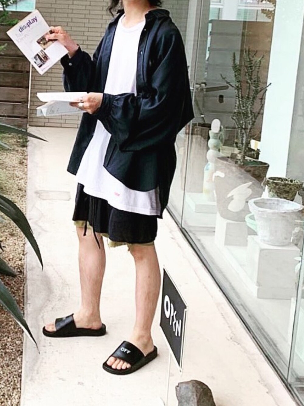 「シンプル、カジュアル、いいね、save、フォローお願いします🤑、今日のコーデ、ootd、シャツスタイル、白Tシャツ、お洒落さんとつながりたい、Tシャツ、shiyoh」｜「Nuggetsのアイテム（シャツ/ブラウス、ブルー系）」を使った、RYOTAさん（メンズ・170cm）の夏コーディネートの1枚目の写真