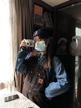 「Carhartt（カーハート）のアイテム（サロペット/オーバーオール）」を使った、abee1111さん（レディース・156cm）の春コーディネート