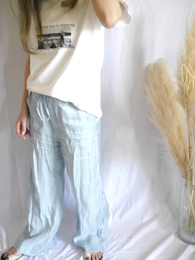 「jigglyのアイテム（Tシャツ/カットソー、ホワイト系）」を使った、Jiggly.さん（レディース）の春コーディネート