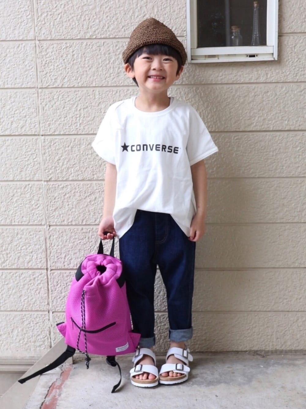 「平成最後のコーデ、どんぐり帽、コンバース、テーパードパンツ、コンフォートサンダル、パープル、シンプル、おとこのこ、5歳、ロゴT」｜「BRANSHESの【★CONVERSE】星モチーフ半袖Tシャツ（Tシャツ/カットソー、ホワイト系）」を使った、Su,Um,Riさん（キッズ・100cm）の春コーディネートの1枚目の写真