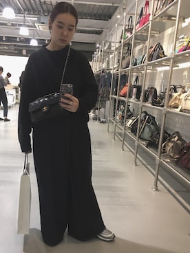 「ハイテクスニーカー」｜cfmさん（レディース・159cm・10代）の秋コーディネート