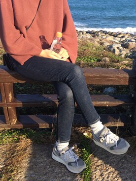 「NEWBALANCE」｜「アイテム（腕時計）」を使った、Effieさん（レディース・165cm）の冬コーディネート
